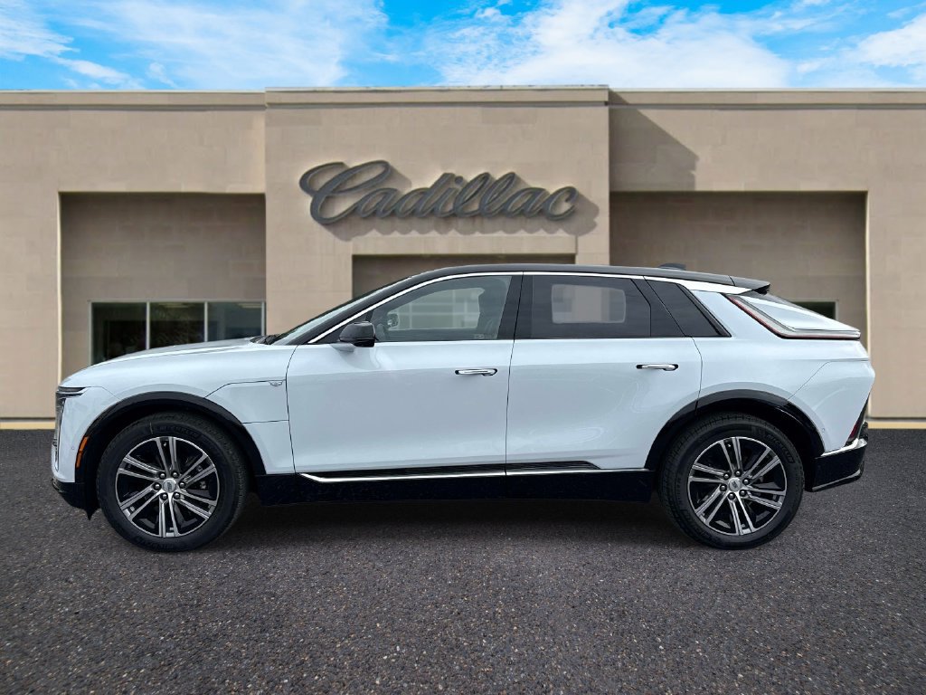 New 2027 Cadillac Lyriq Luxury RWD image 6