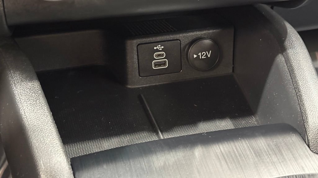 Used 2025 Ford Escape ST-Line Select AWD/4WD image 42