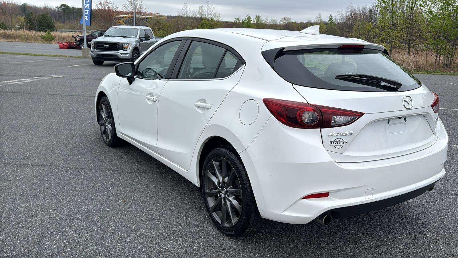 Used 2018 MAZDA MAZDA3 Grand Touring FWD image 9