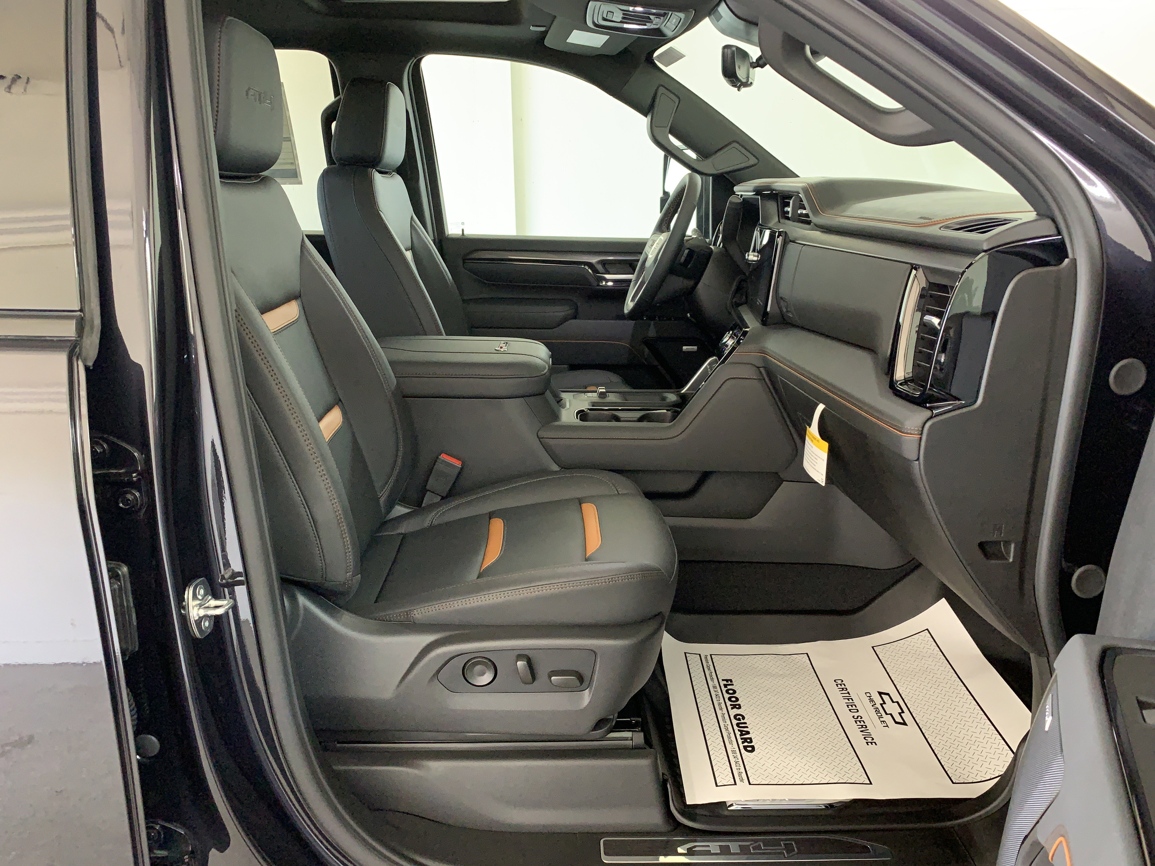 New 2025 GMC Sierra 2500 AT4 w/ AT4 Premium Plus Package image 36