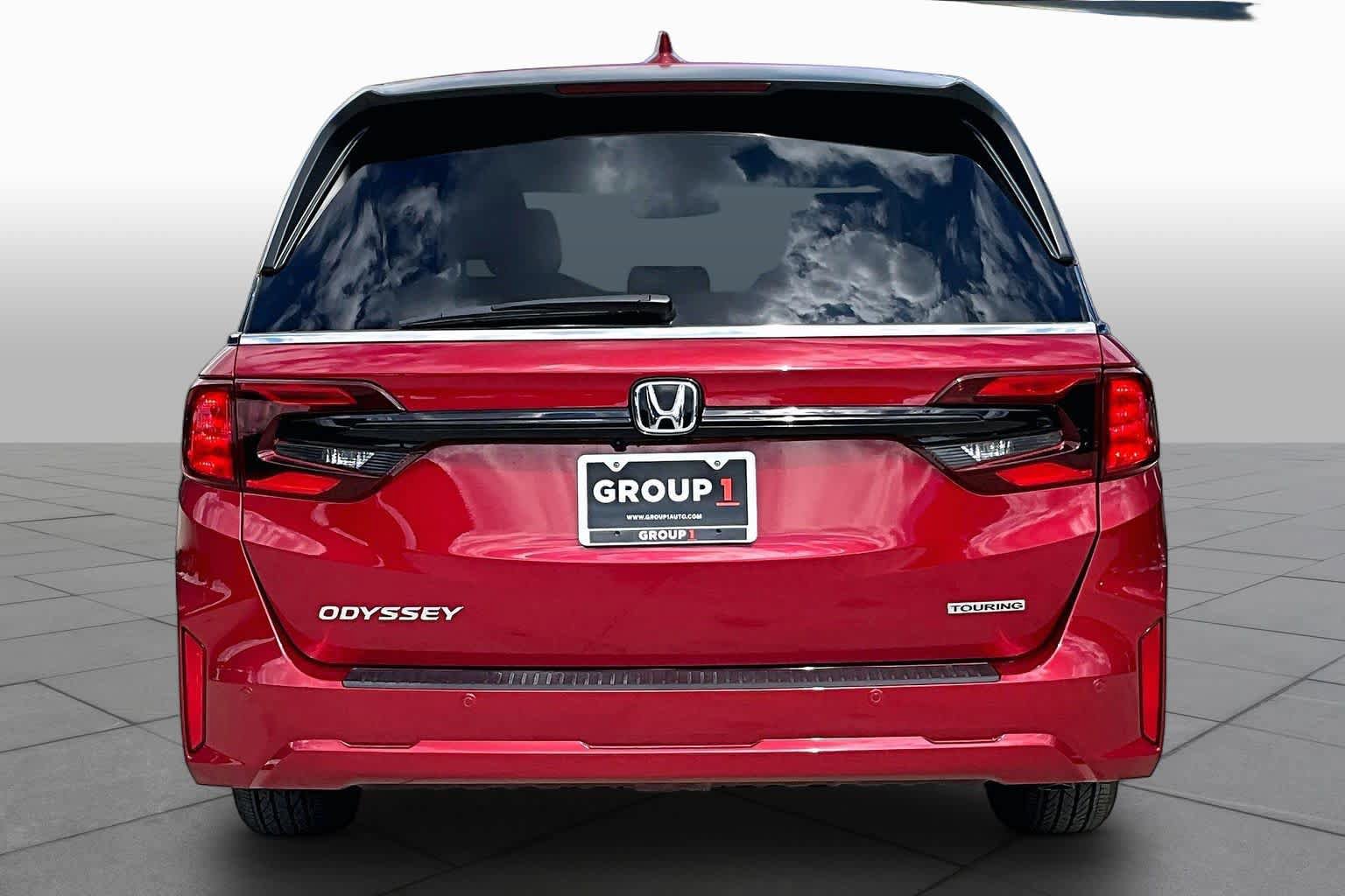 Used 2026 Honda Odyssey Touring image 5