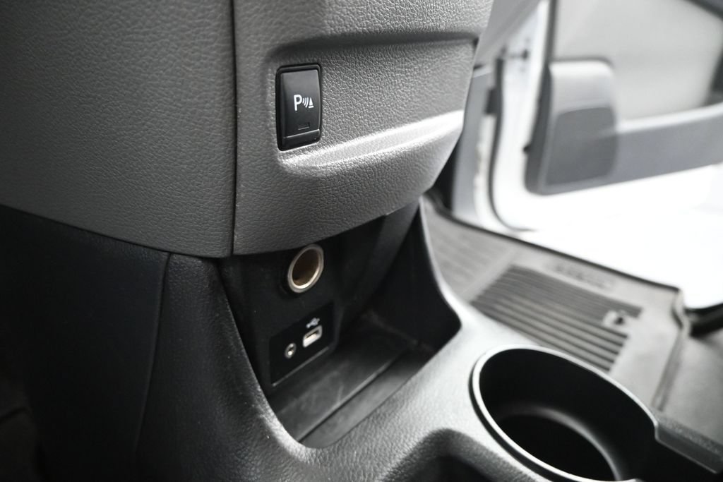 Used 2020 Nissan NV200 SV FWD image 24