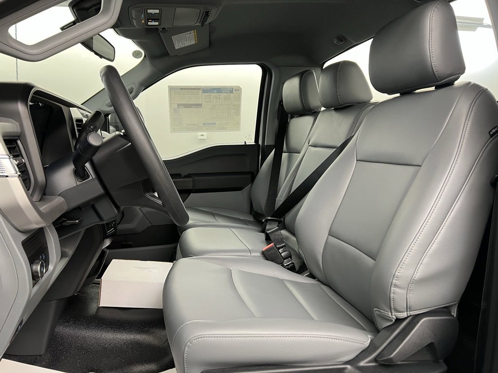 New 2025 Ford F550 XL w/ XL Chrome Package image 23