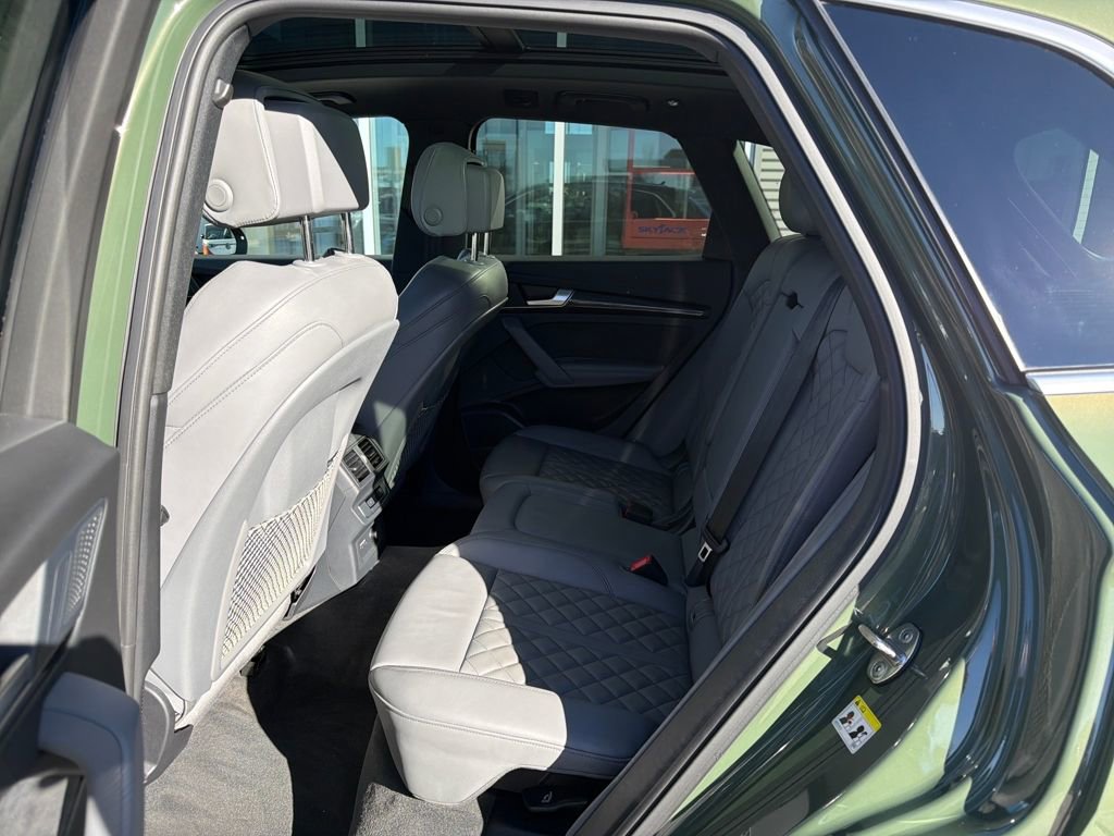 Used 2023 Audi SQ5 Premium Plus w/ Premium Plus Package image 12