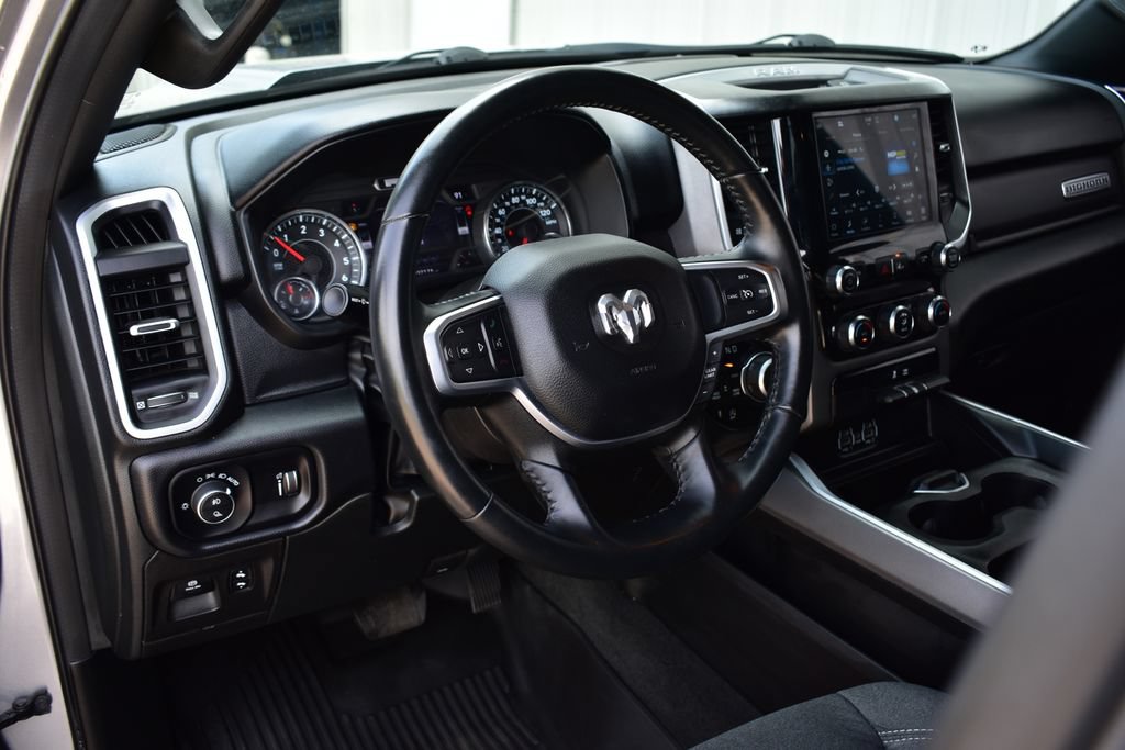 Used 2022 RAM 1500 Big Horn AWD/4WD image 43
