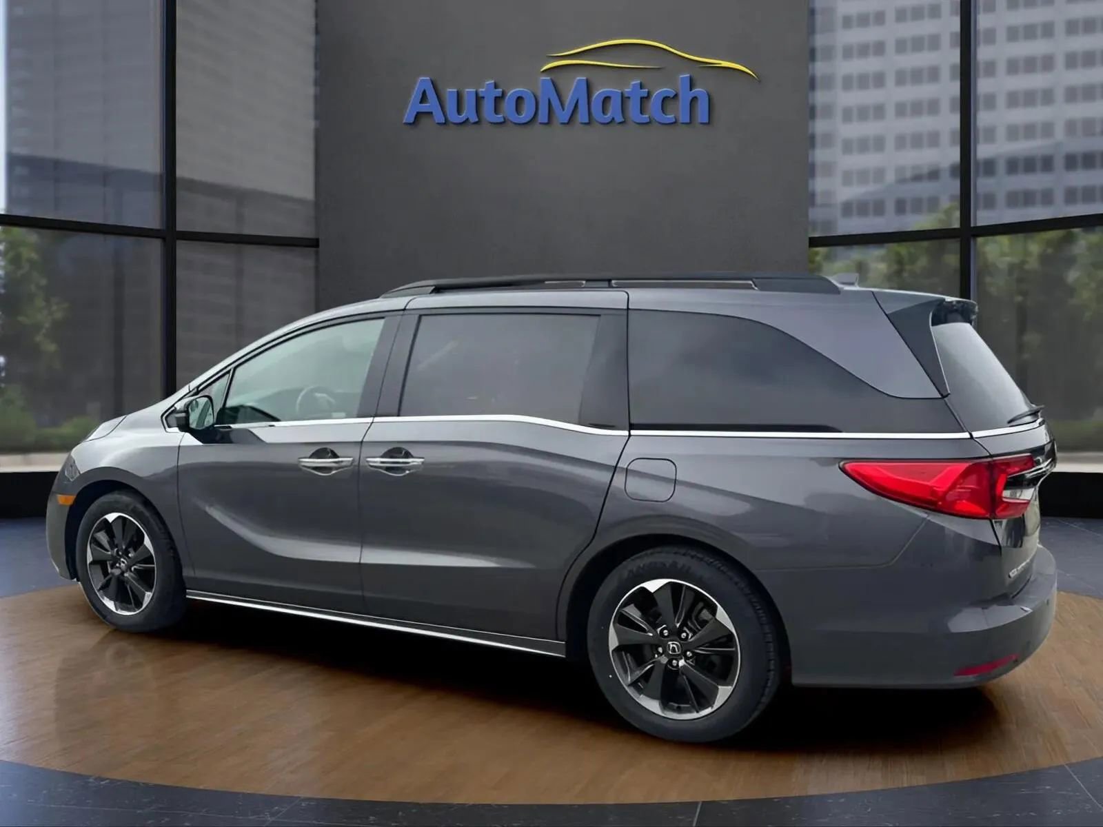 Used 2024 Honda Odyssey Elite image 7
