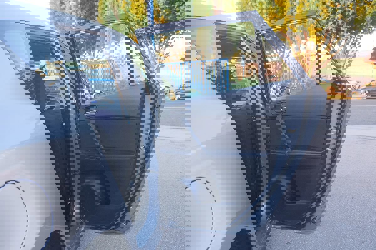 Used 2013 MAZDA MAZDA3 i Touring image 28