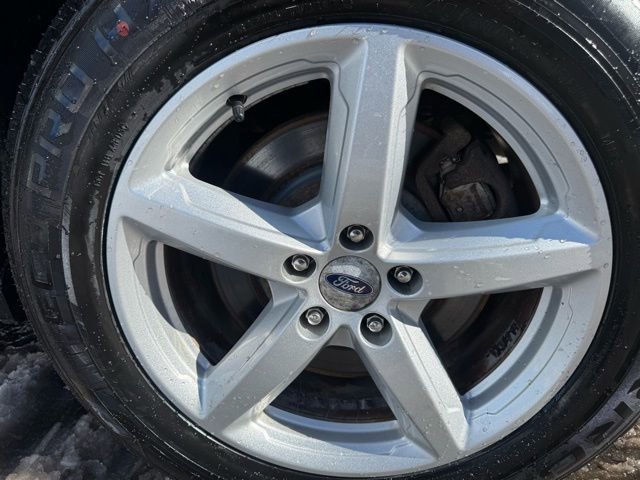 Used 2017 Ford Explorer XLT w/ Equipment Group 202A image 8