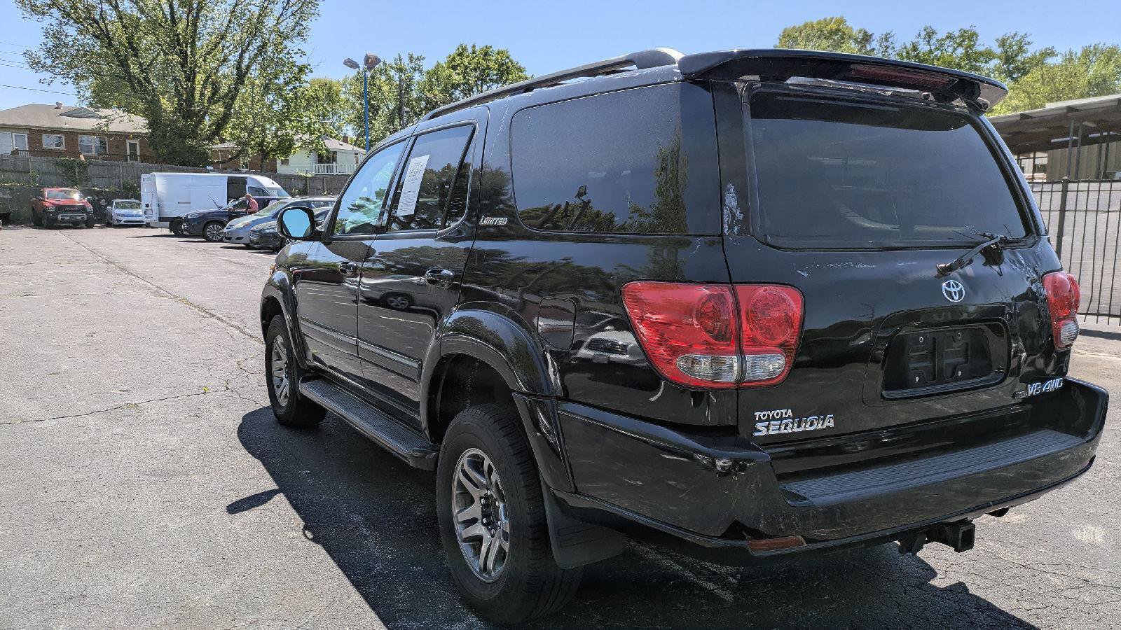 Used 2007 Toyota Sequoia Limited AWD/4WD image 4