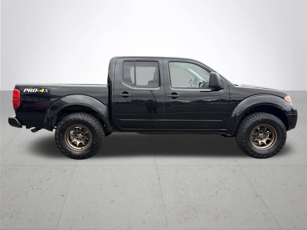 Used 2018 Nissan Frontier PRO-4X AWD/4WD image 5