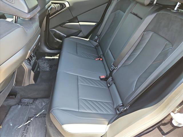 Certified 2025 BMW X3 xDrive30i w/ M Sport Package AWD/4WD image 25