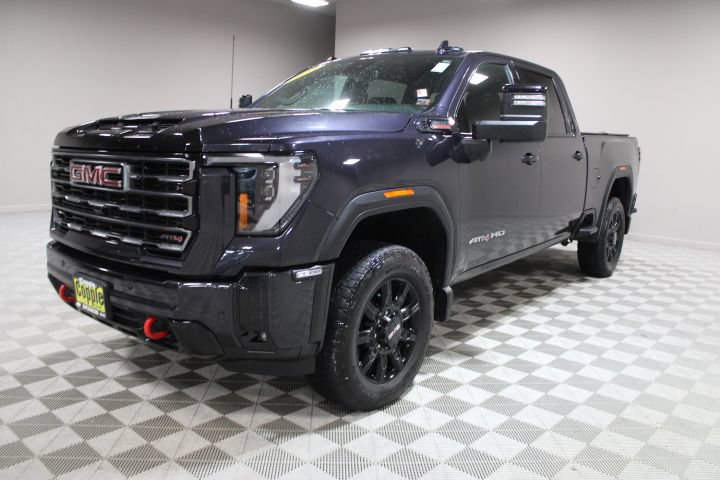 Used 2025 GMC Sierra 2500 AT4 AWD/4WD image 7