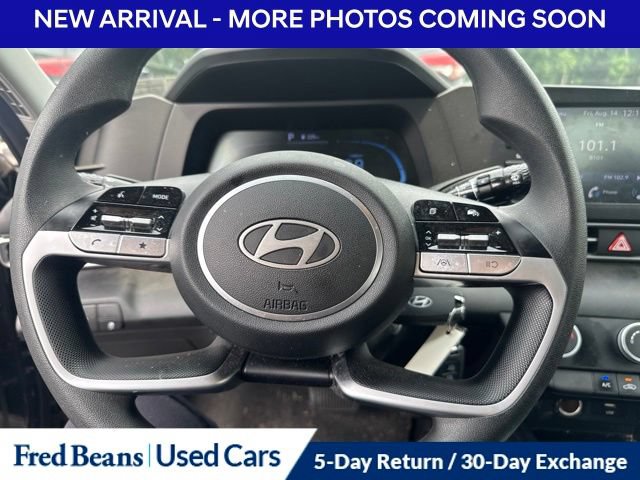 Certified 2024 Hyundai Elantra SE FWD image 9