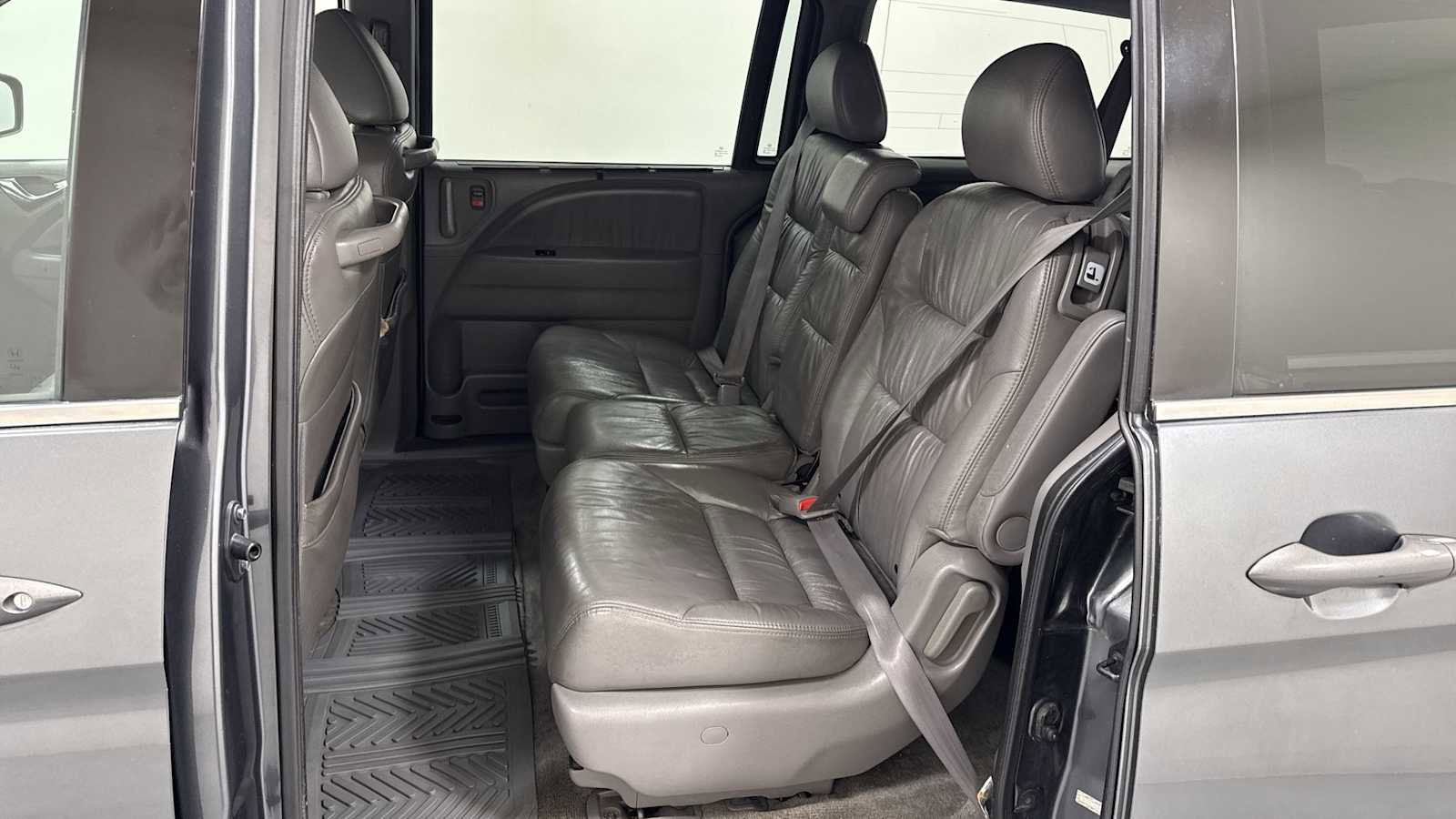 Used 2010 Honda Odyssey EX-L image 25