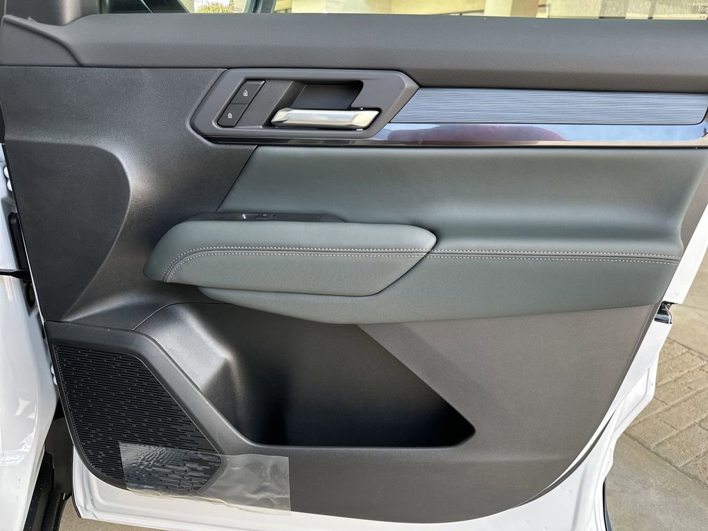 New 2026 GMC Terrain AT4 w/ Technology Package II image 35