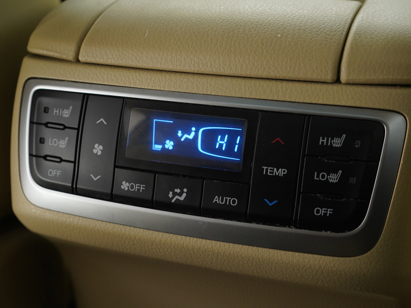 Used 2015 Toyota Highlander Limited Platinum image 21