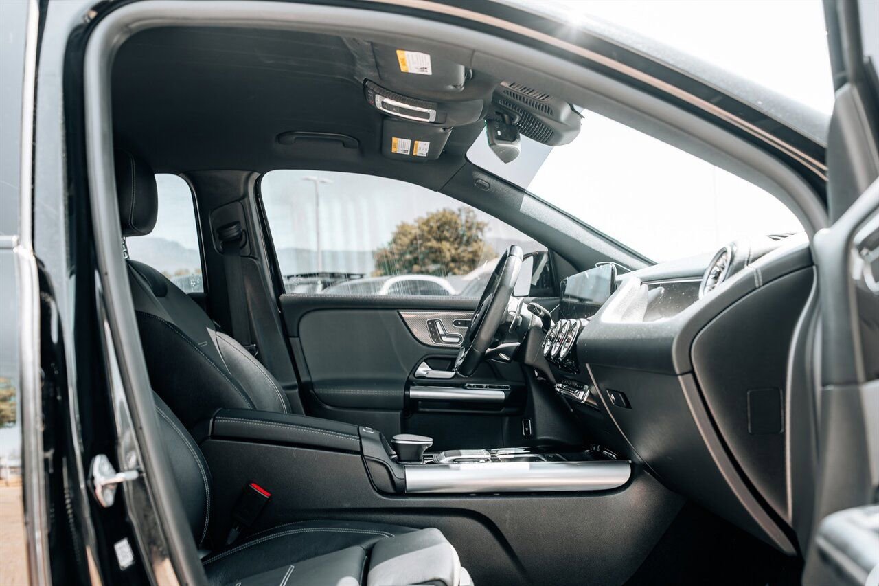 Used 2023 Mercedes-Benz GLA 35 AMG 4MATIC image 49