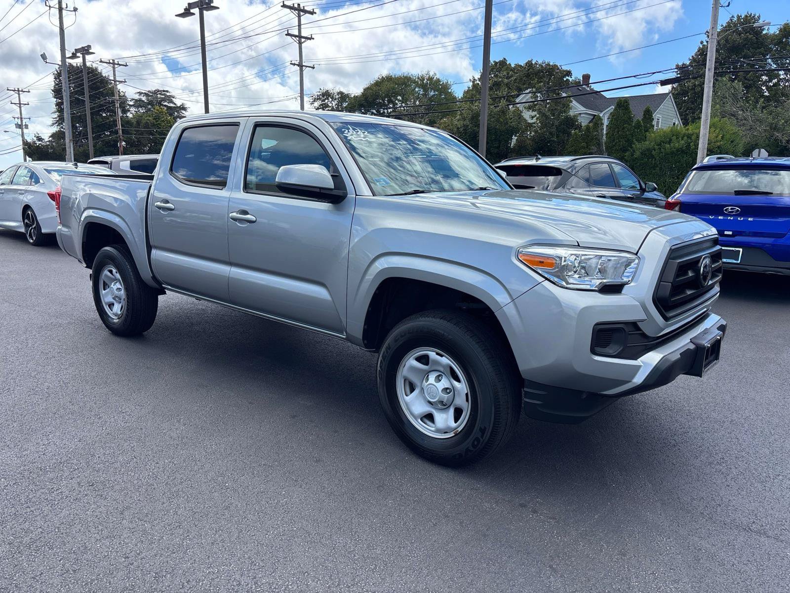 Used 2022 Toyota Tacoma SR AWD/4WD image 7