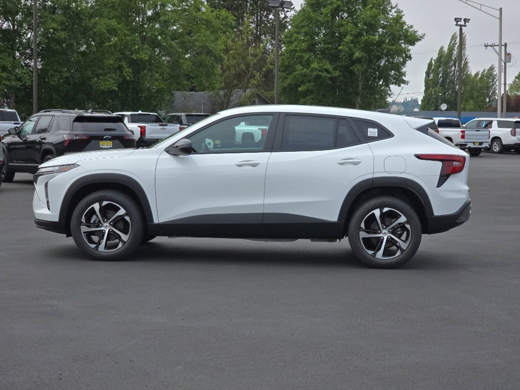 New 2025 Chevrolet Trax RS w/ Driver Confidence Package image 6