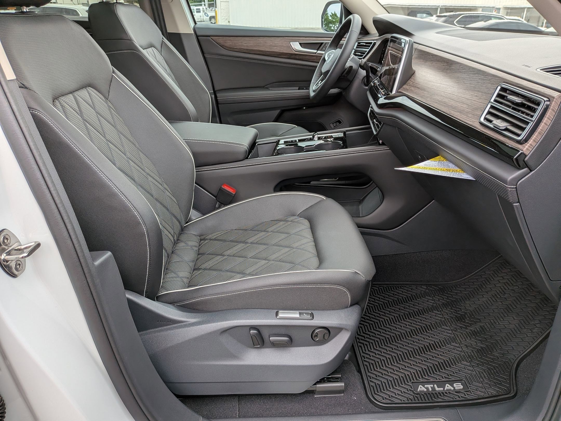 New 2026 Volkswagen Atlas SEL Premium R-Line AWD/4WD image 38