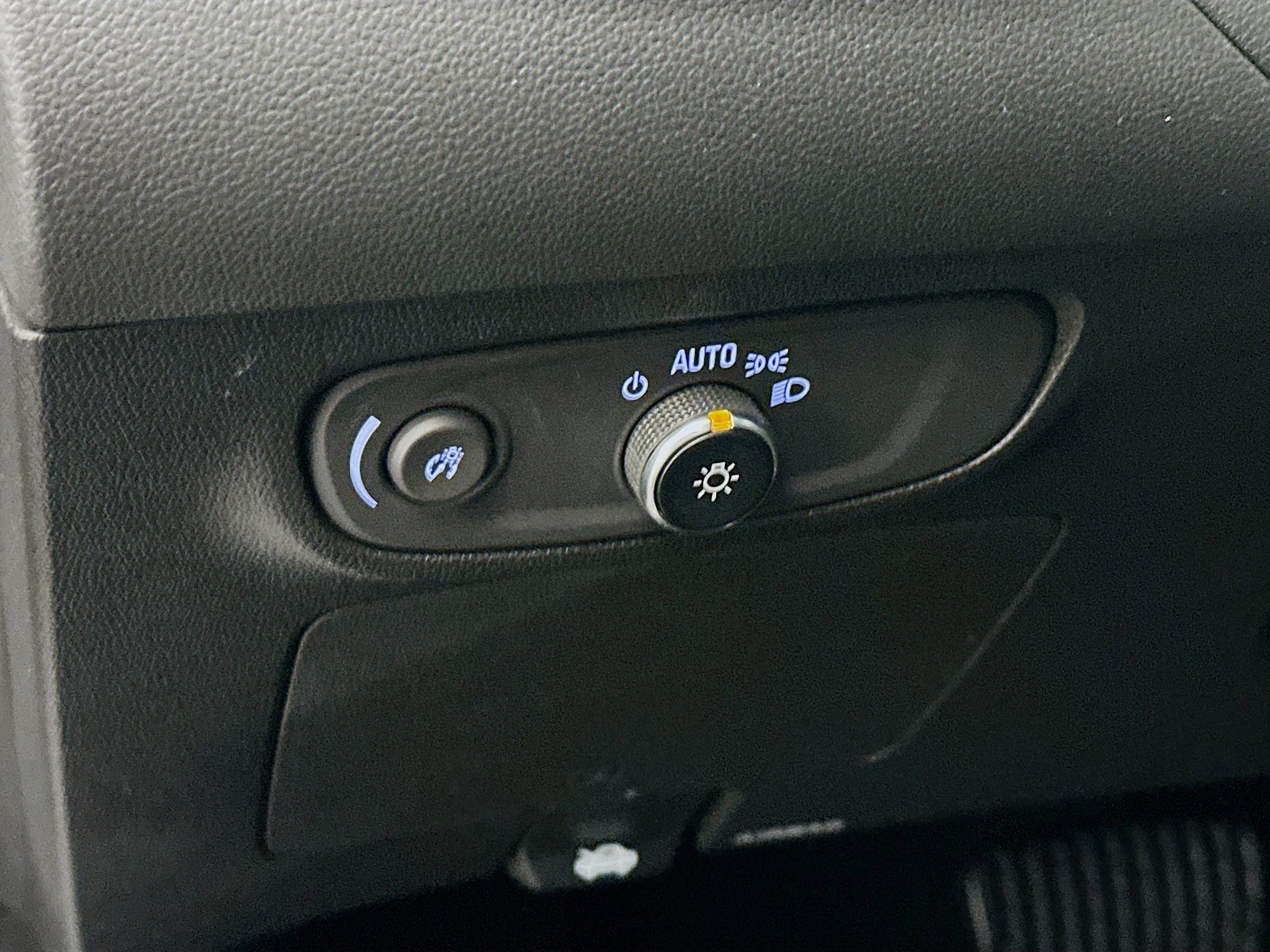 Used 2025 Buick Encore GX Preferred image 17