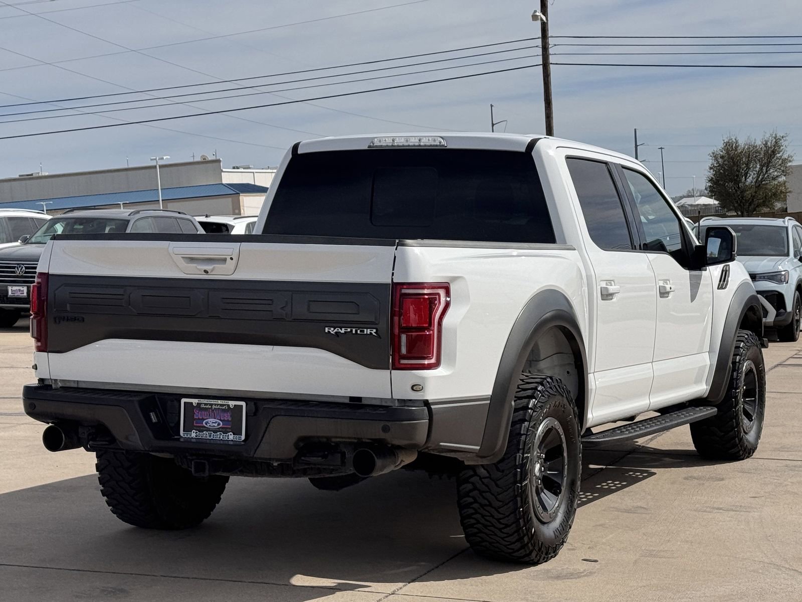 Used 2018 Ford F150 Raptor w/ Equipment Group 802A Luxury image 4
