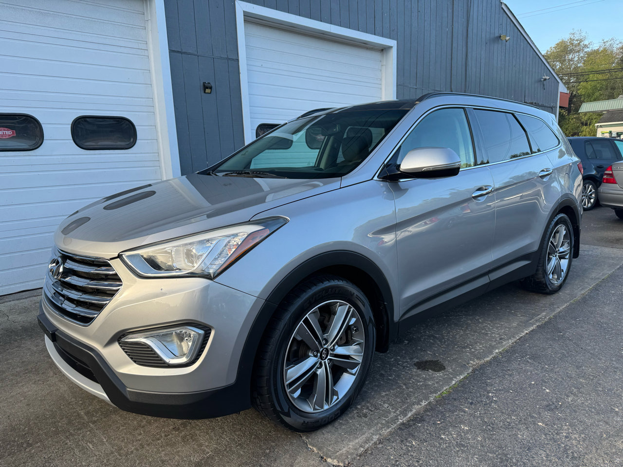 Used 2016 Hyundai Santa Fe Limited w/ Option Group 04