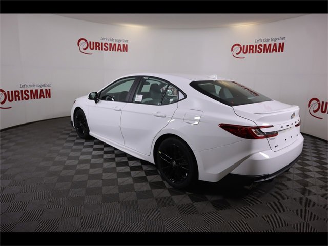 Used 2026 Toyota Camry SE image 6