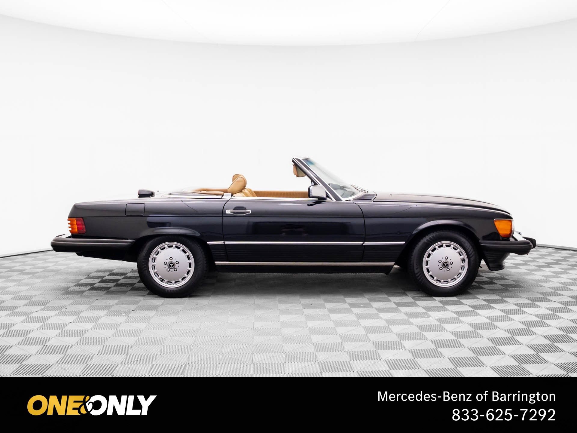 Used 1987 Mercedes-Benz 560 SL image 7