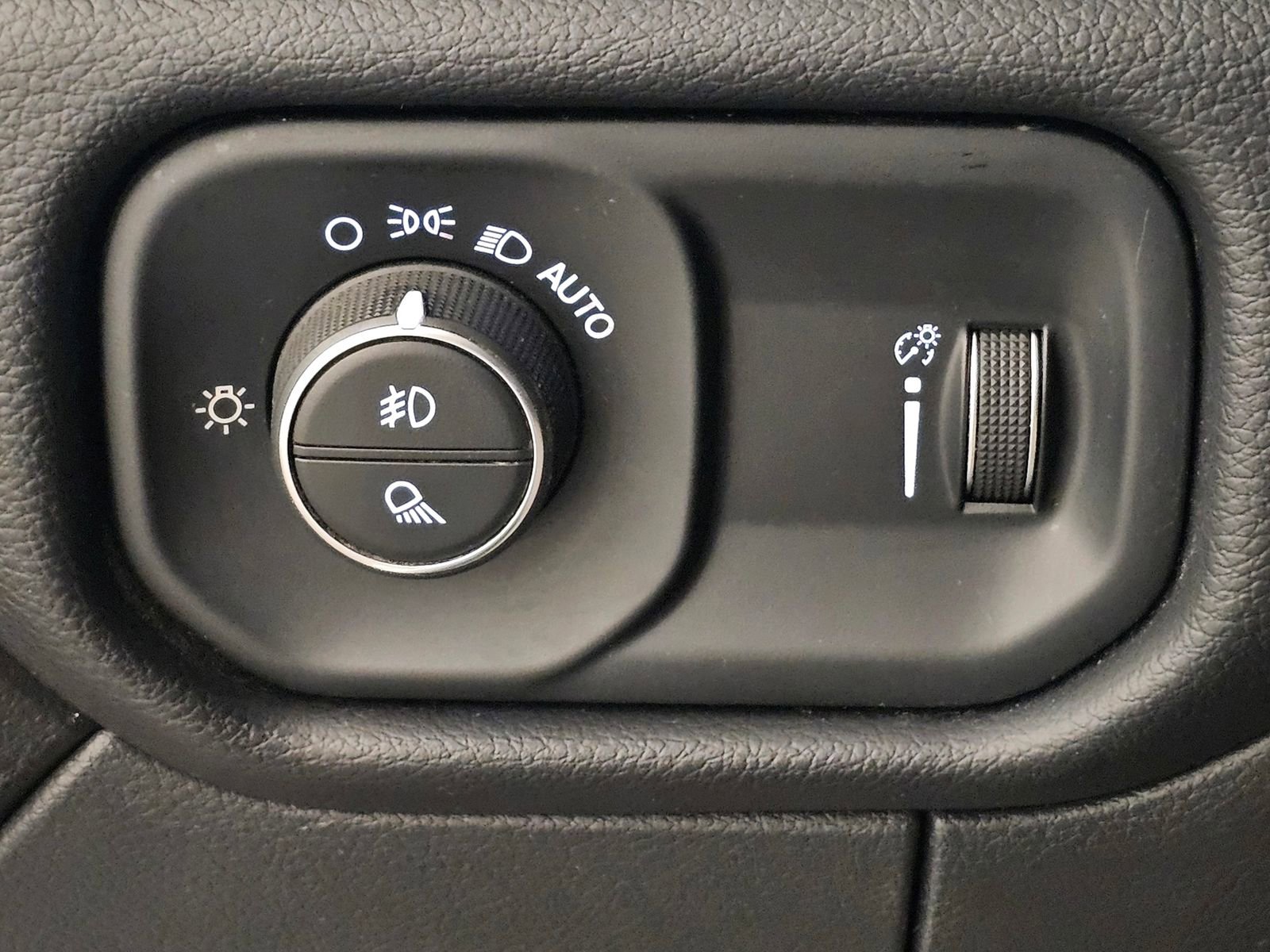 Used 2024 RAM 3500 Big Horn image 24