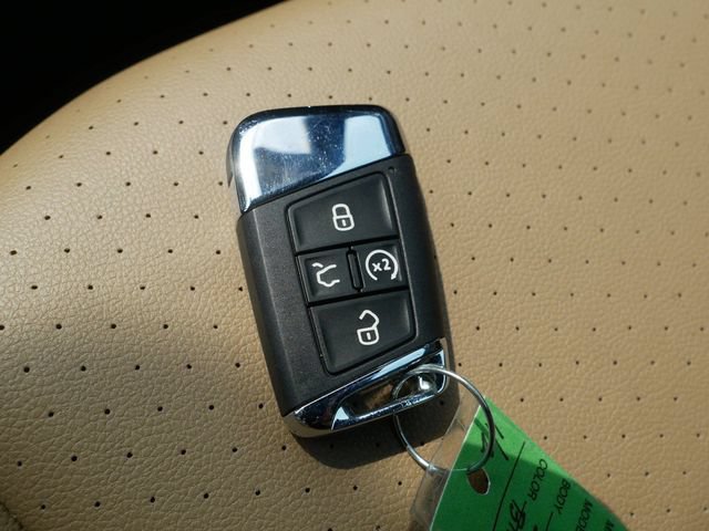 Certified 2023 Volkswagen Atlas Cross Sport SEL AWD/4WD image 35