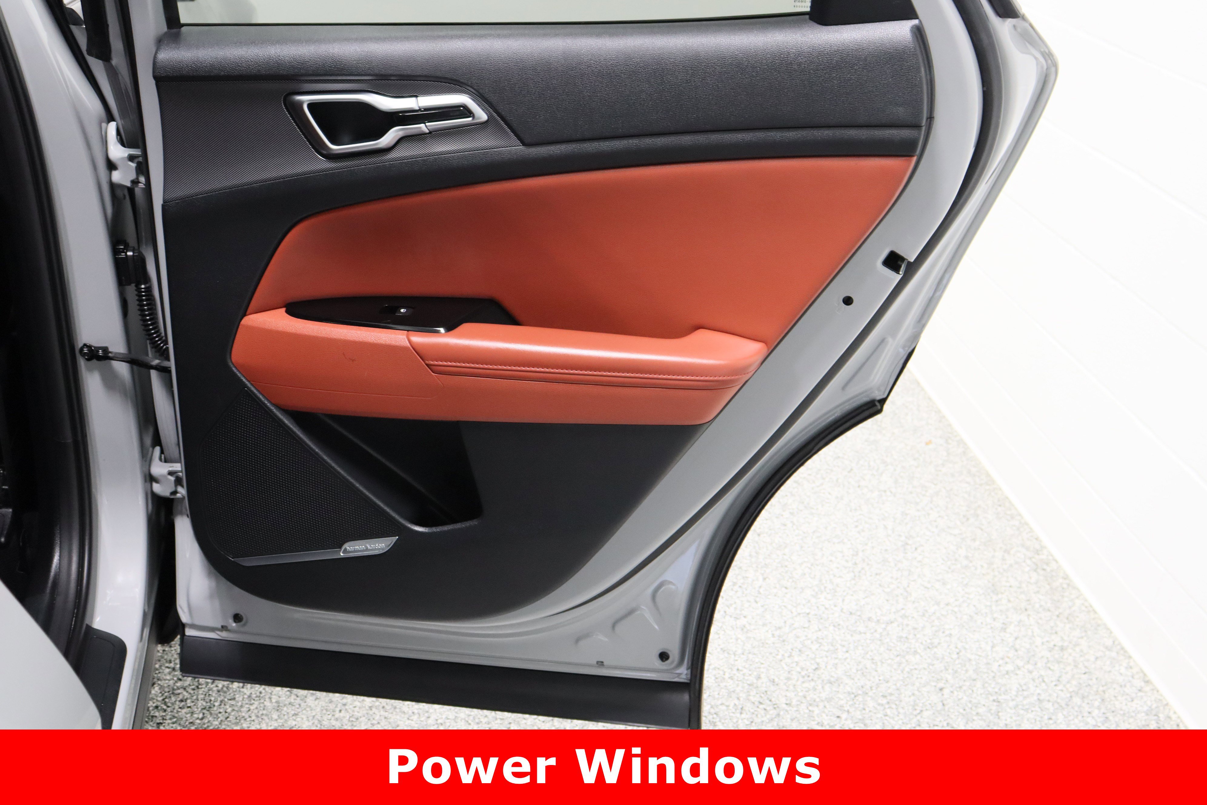 Used 2023 Kia Sportage SX image 37