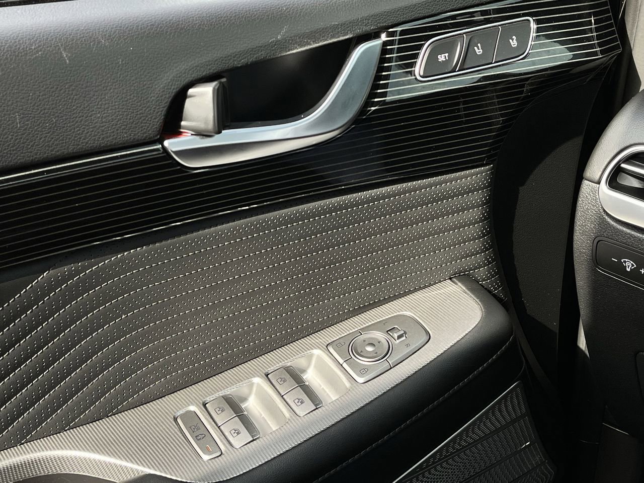 Used 2024 Hyundai Palisade Calligraphy AWD/4WD image 21