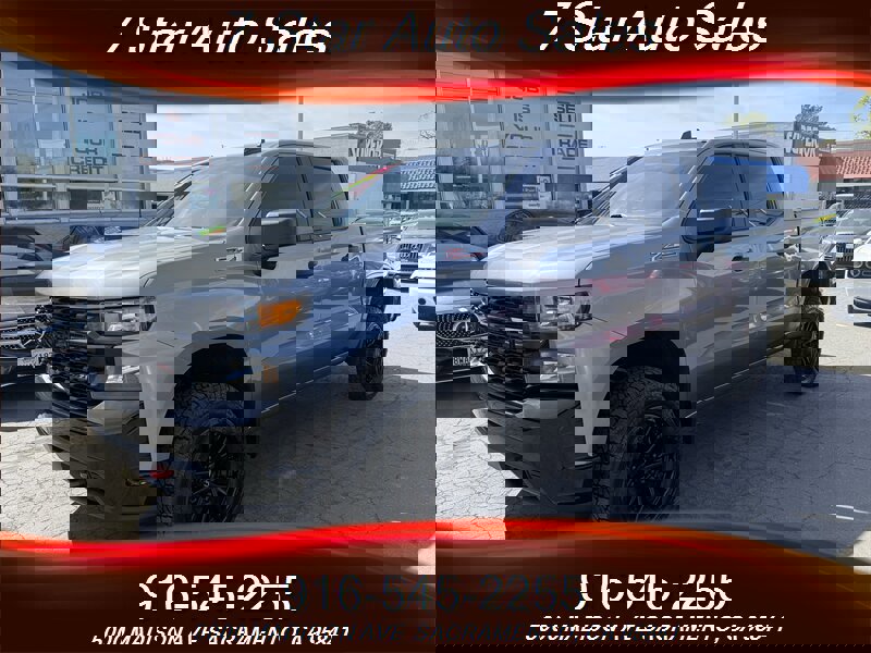 Used 2021 Chevrolet Silverado 1500 Custom Trail Boss w/ LPO, Dark Essentials Package image 3