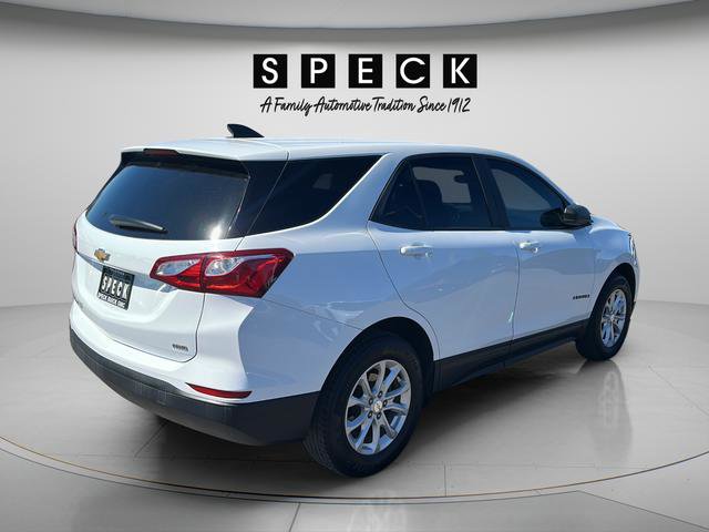 Used 2020 Chevrolet Equinox LS w/ LS Convenience Package AWD/4WD image 5