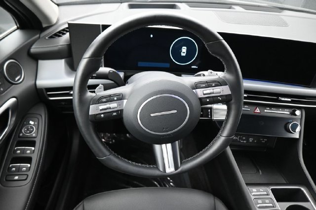 New 2026 Hyundai Sonata Limited FWD image 15