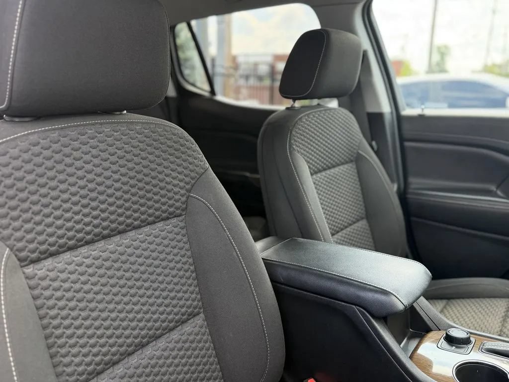 Used 2019 GMC Acadia SLE w/ Driver Alert Package I AWD/4WD image 12
