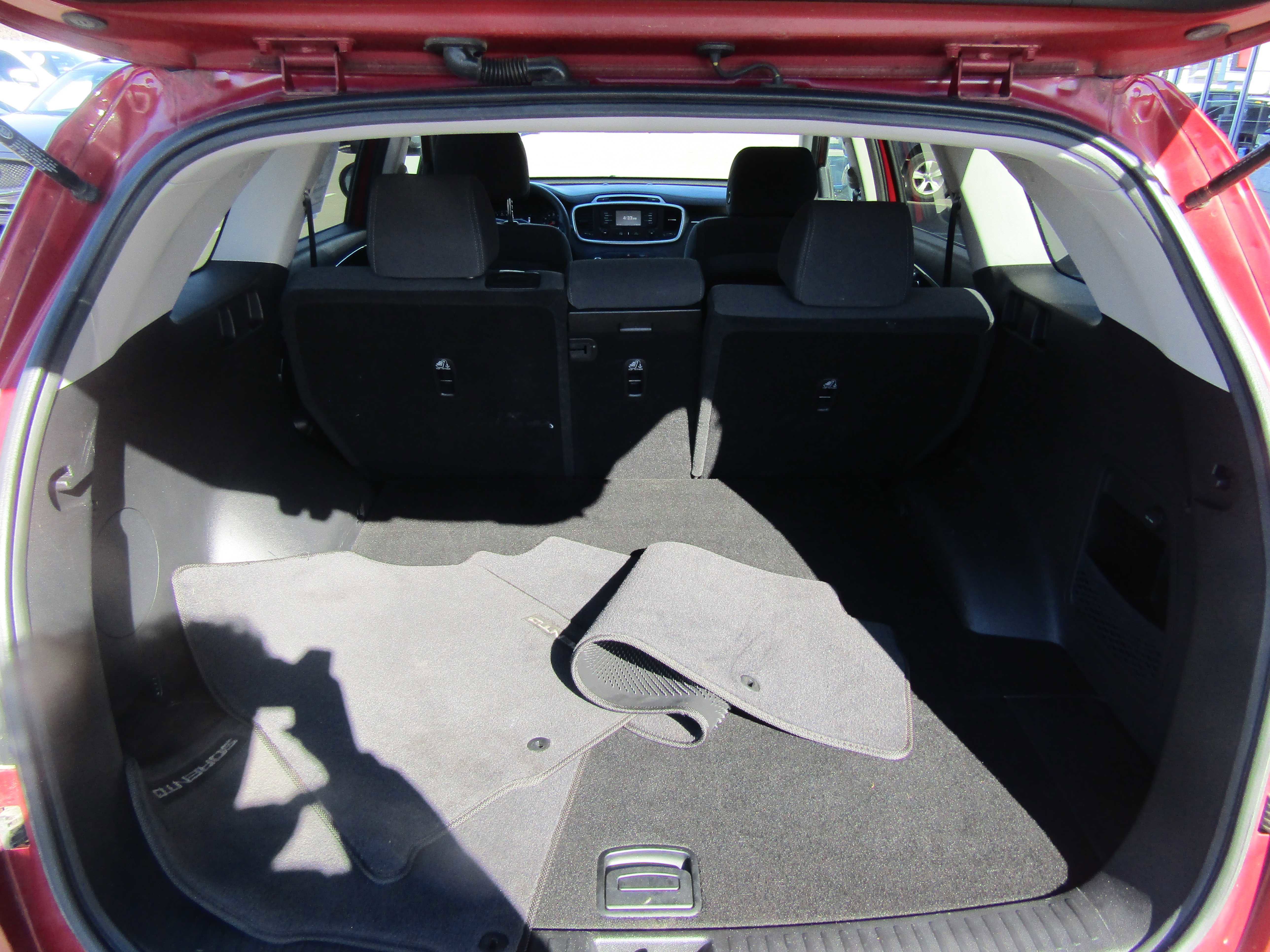 Used 2017 Kia Sorento FWD image 26