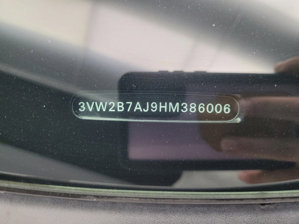 Used 2017 Volkswagen Jetta S image 33