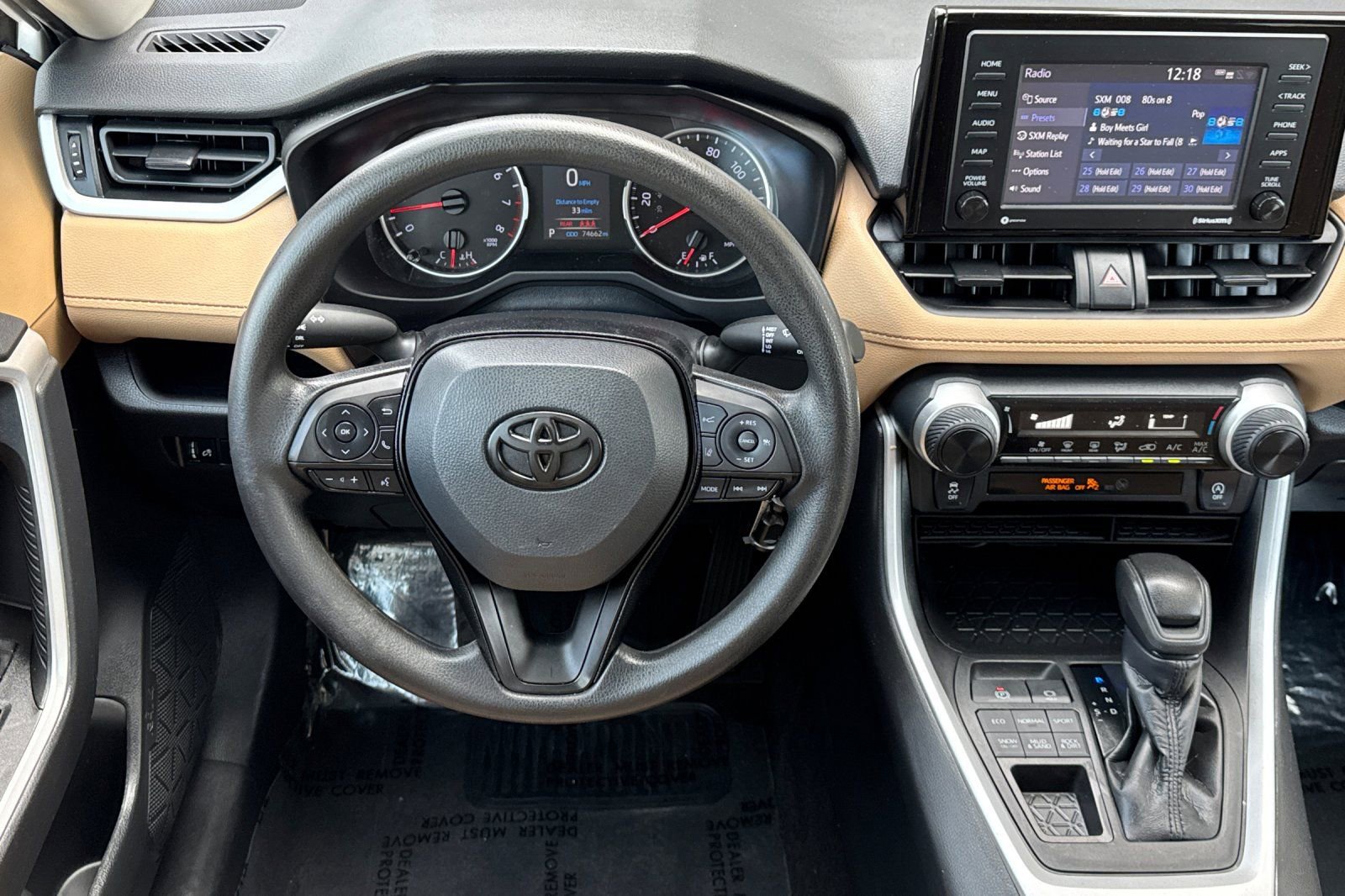 Used 2022 Toyota RAV4 LE image 14