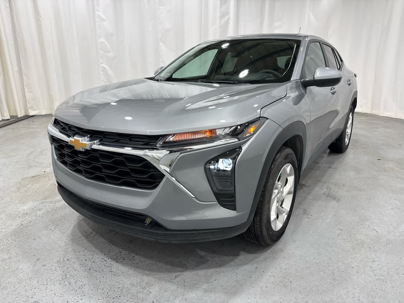Certified 2026 Chevrolet Trax LS w/ LS Convenience Package FWD image 1