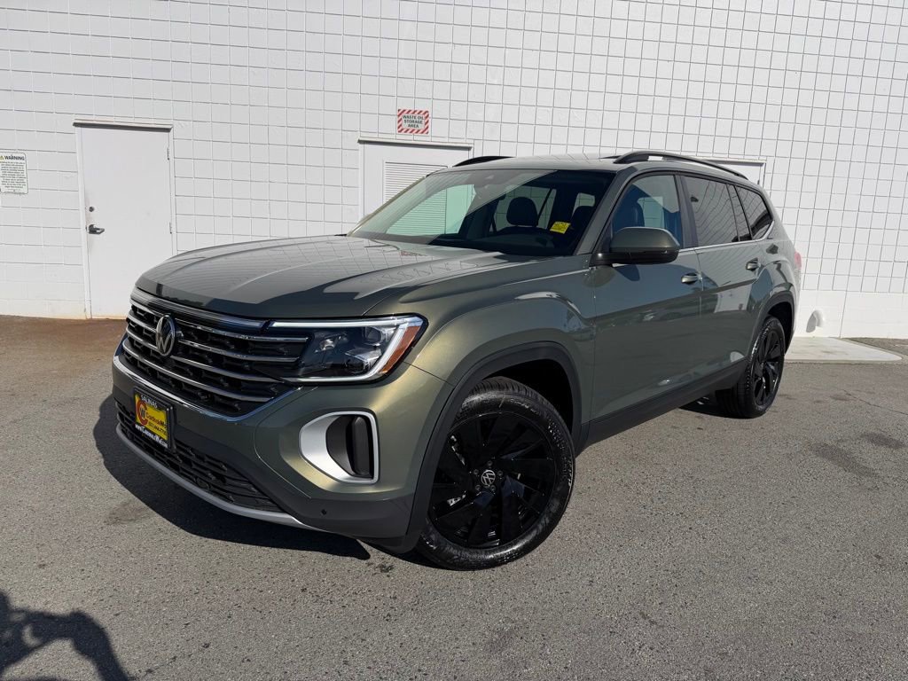 New 2026 Volkswagen Atlas SE image 1