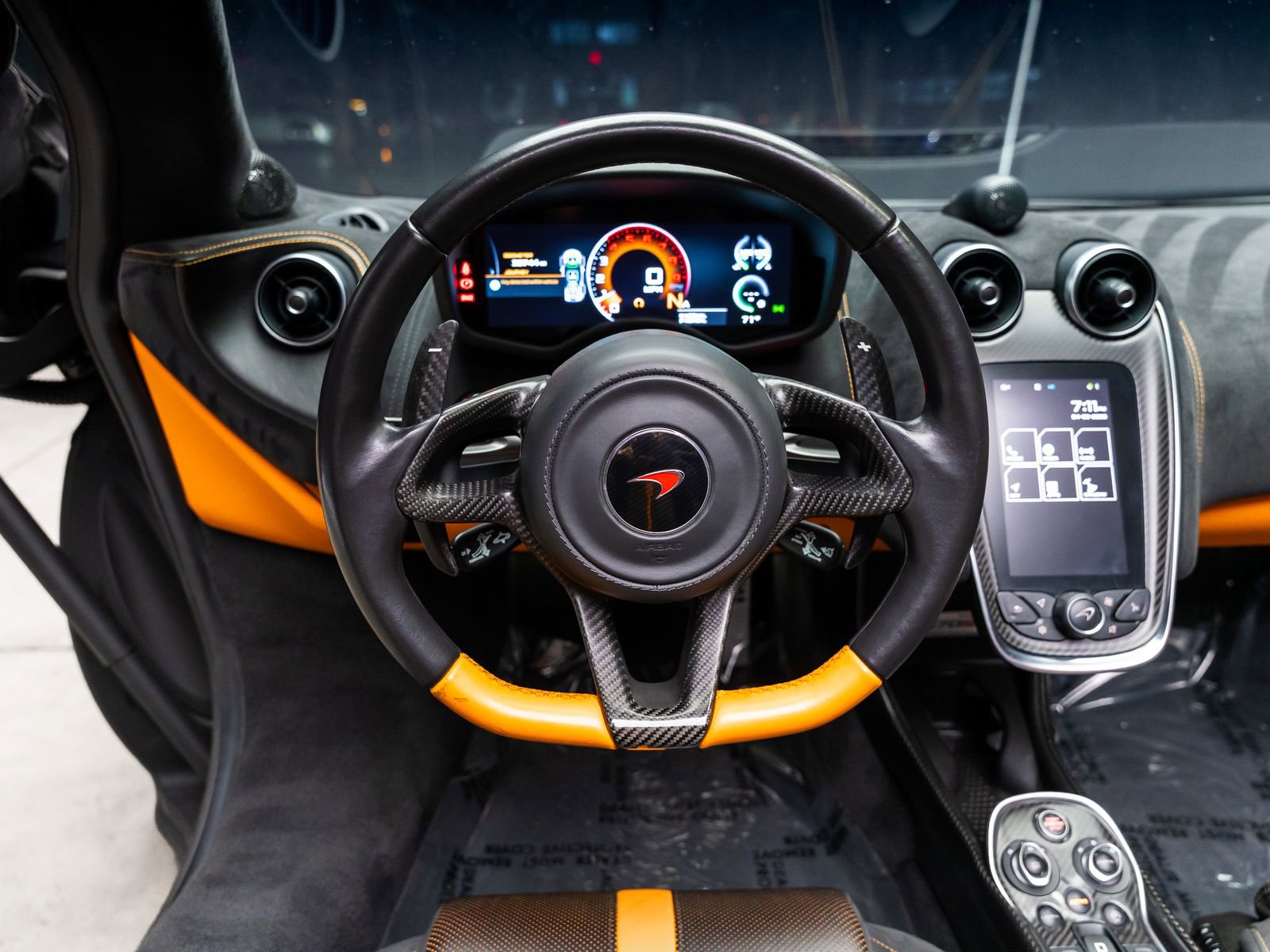 Used 2018 McLaren 570S Spider RWD image 7