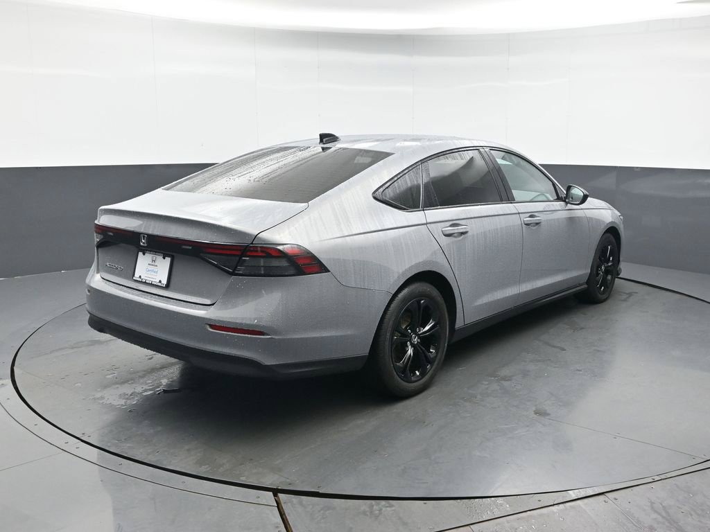 Used 2025 Honda Accord SE image 6