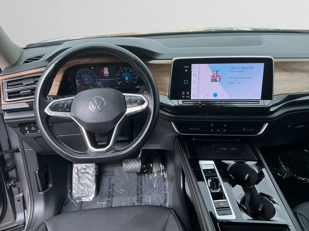 Used 2025 Volkswagen Atlas SE image 10