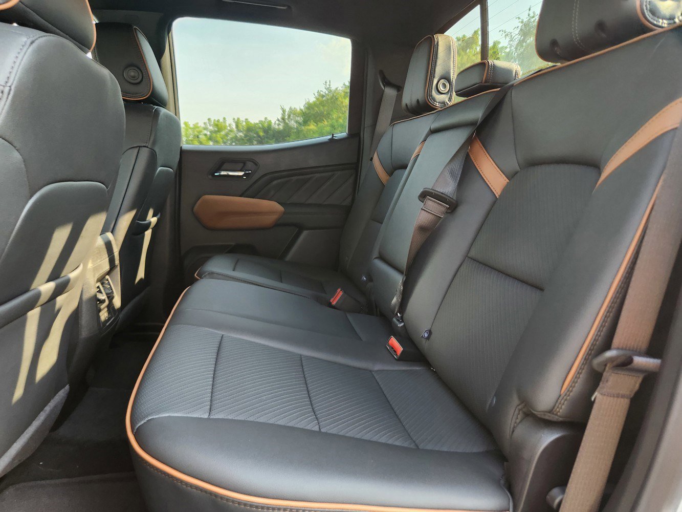 New 2026 GMC Canyon AT4 w/ Technology Plus Package image 18