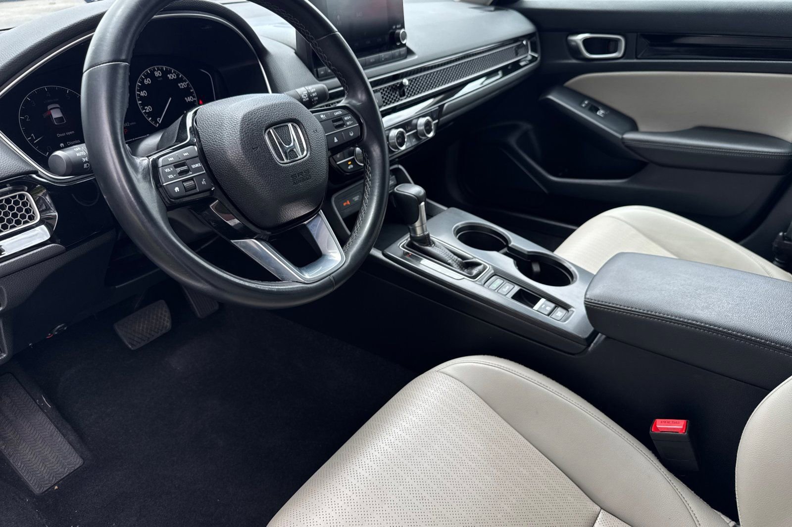 Used 2024 Honda Civic EX-L image 10