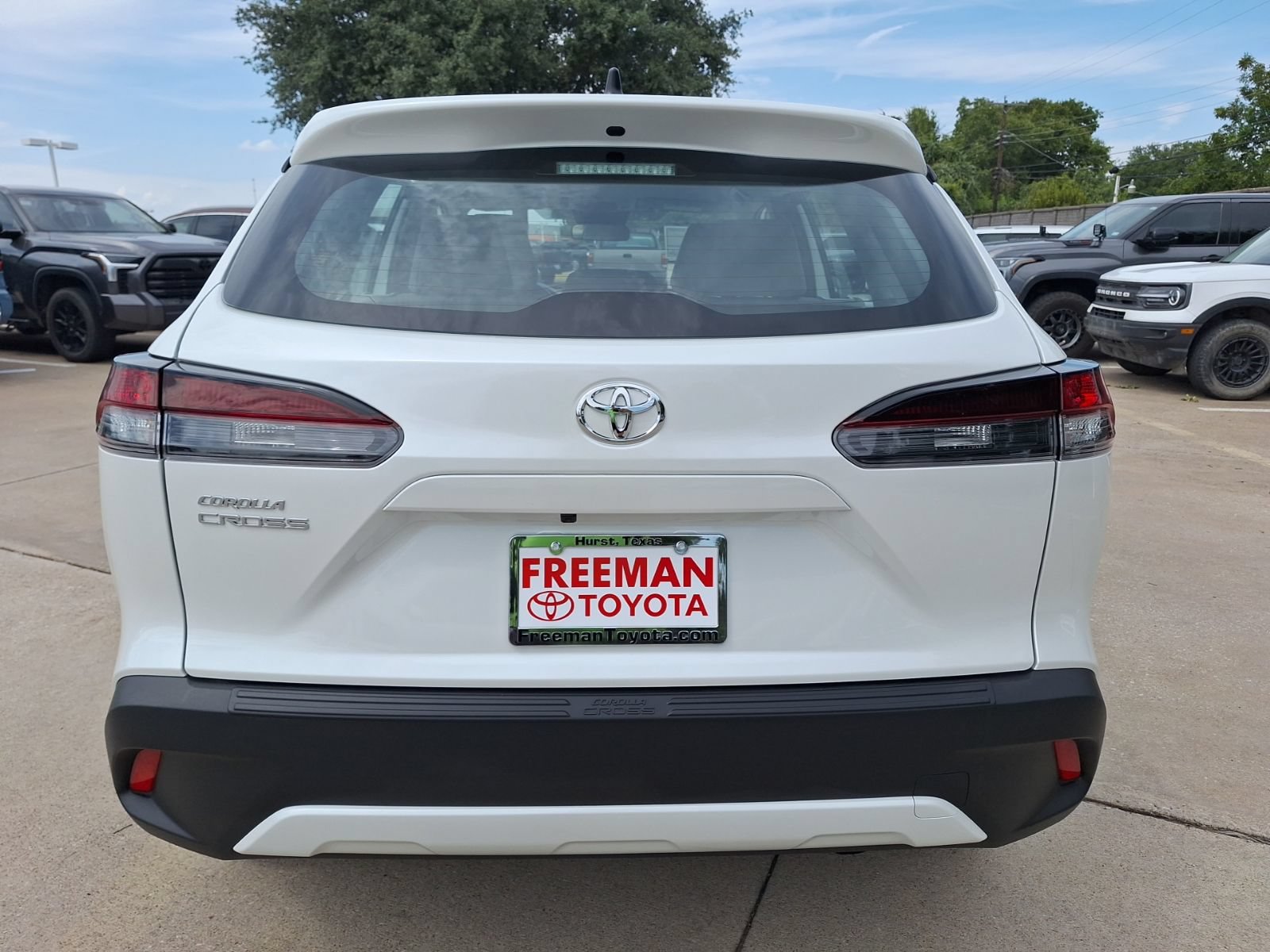 Used 2026 Toyota Corolla Cross L FWD image 5