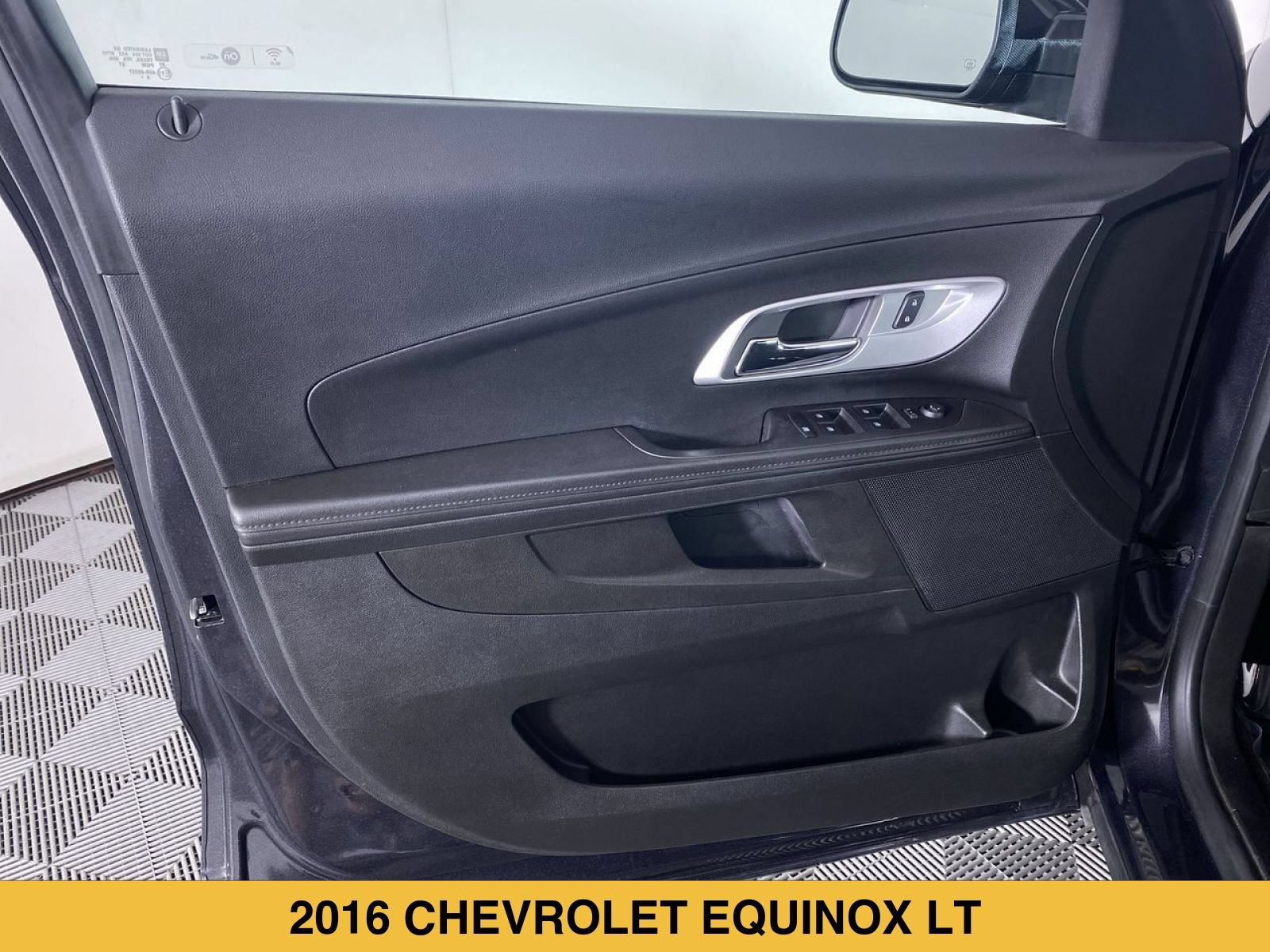 Certified 2016 Chevrolet Equinox LT w/ Convenience Package FWD image 10
