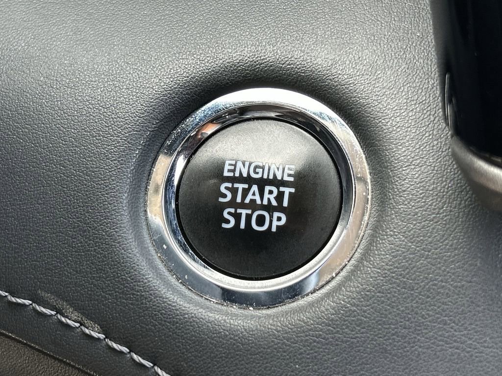 Used 2023 Toyota Highlander Limited AWD/4WD image 17